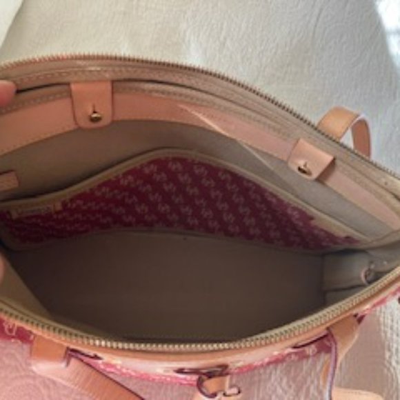 Dooney & Bourke Vintage Plum Bag - Picture 10 of 11